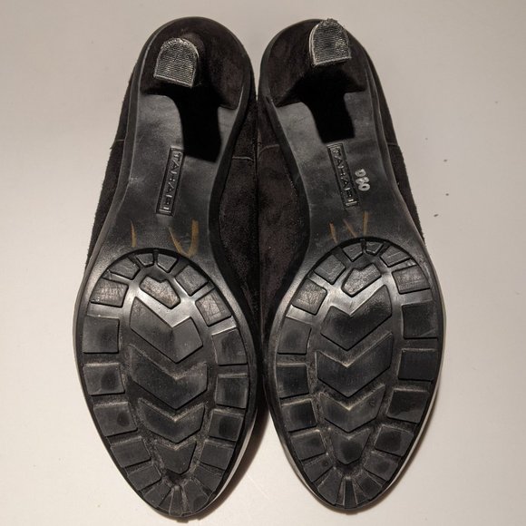 Tahari Tandie Suede Booties 7M - Picture 8 of 10